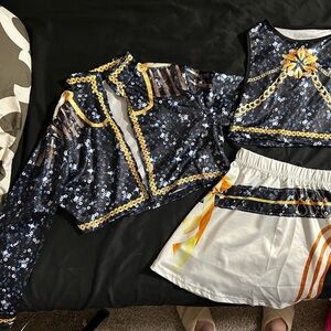 Kpop Demon Hunters Mira Golden Stage Outfit for Kids. (not real sequence)